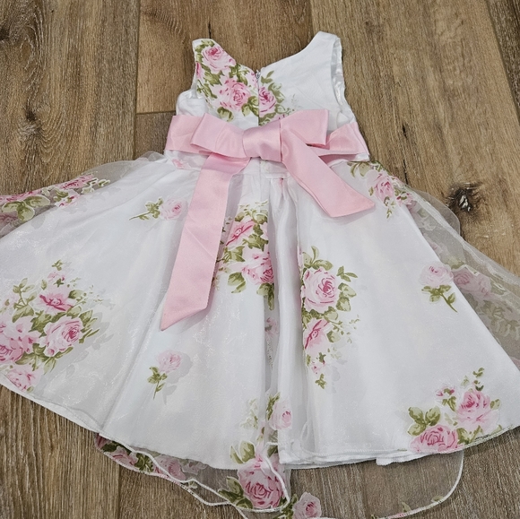 NWOT special occasions floral dress - Picture 2 of 2